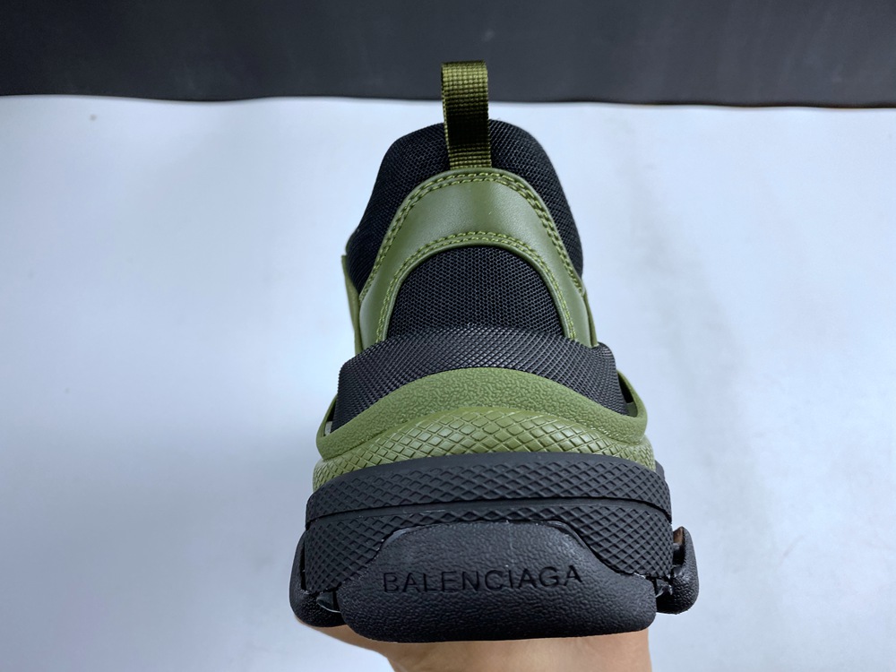 BLG TRACK SNEAKER